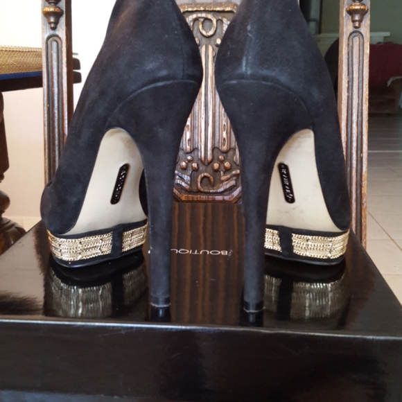 Shoes - Picture 6 of 6